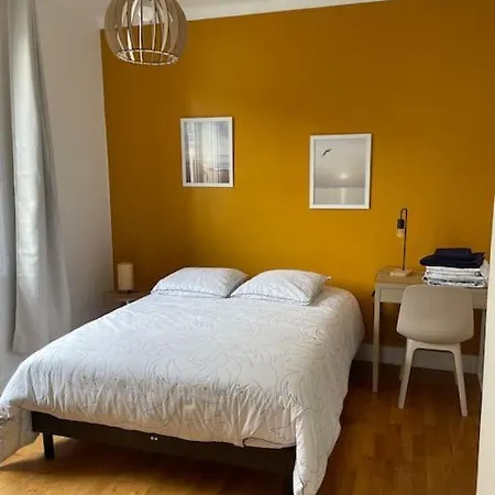 3 Lumineux Hyper Centre Apartment